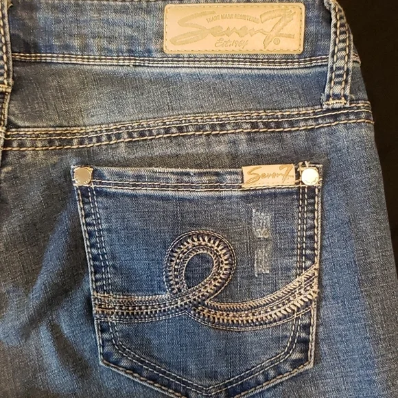 Seven7 Rocker Slim Boot Cut Jeans, Sz 6 - Picture 3 of 8